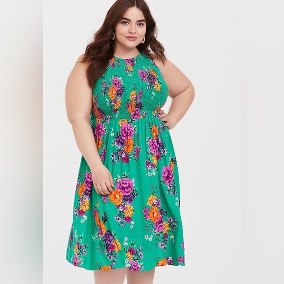 torrid Dresses & Skirts - Green floral Torrid dress size 00